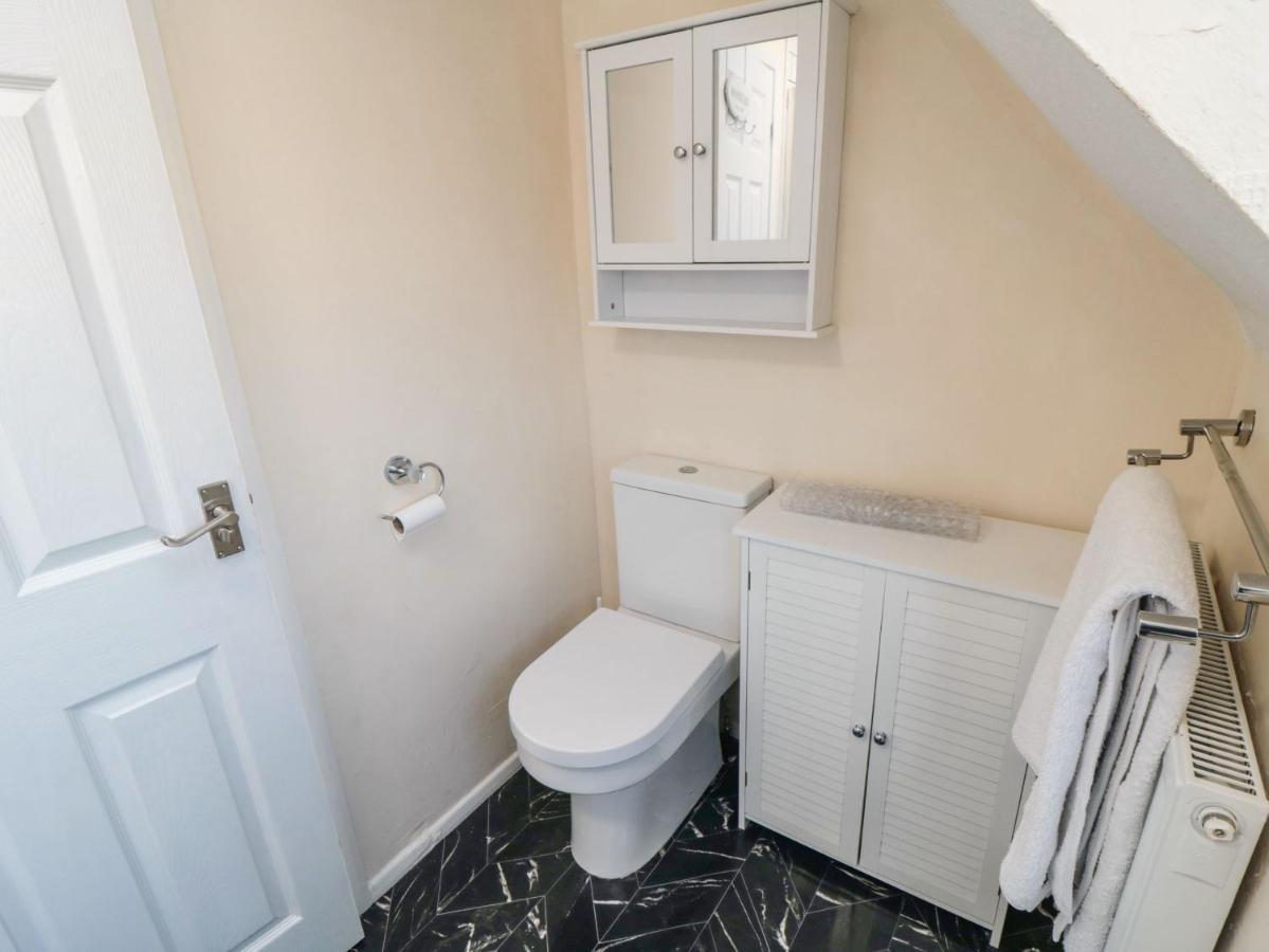 Fuschia Cottage Whitby Bagian luar foto